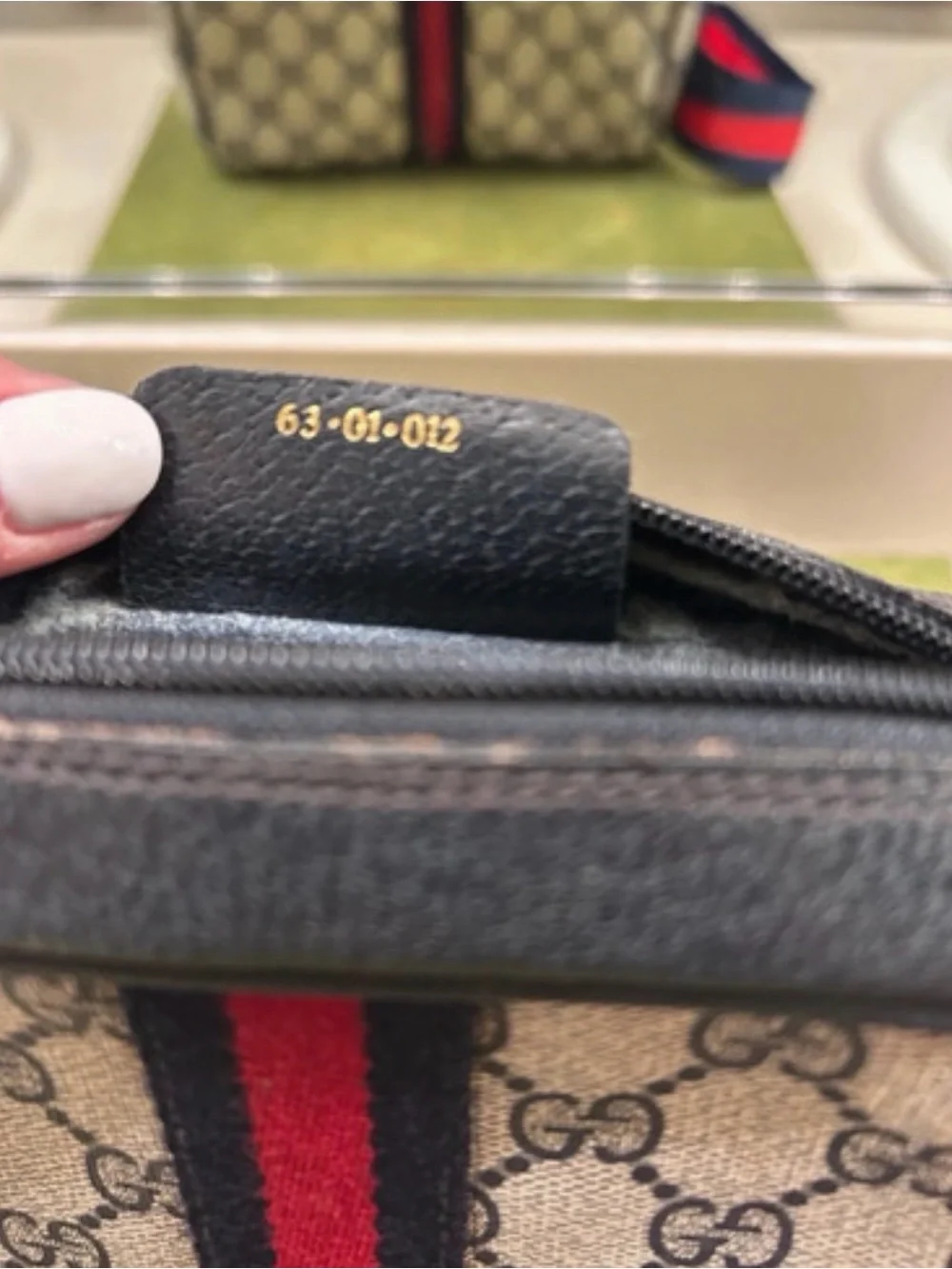 Gucci Beige GG Supreme Crossbody with Navy/Red Web Stripe - Picture 6 of 9